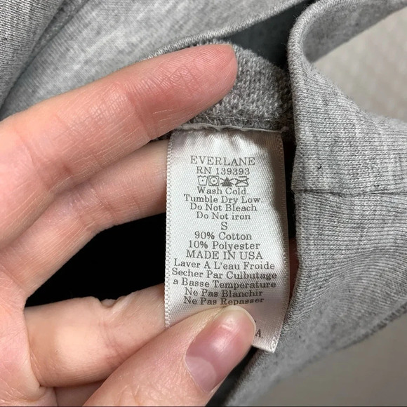 Everlane Grey Knit Short Sleeve Top - Picture 5 of 6